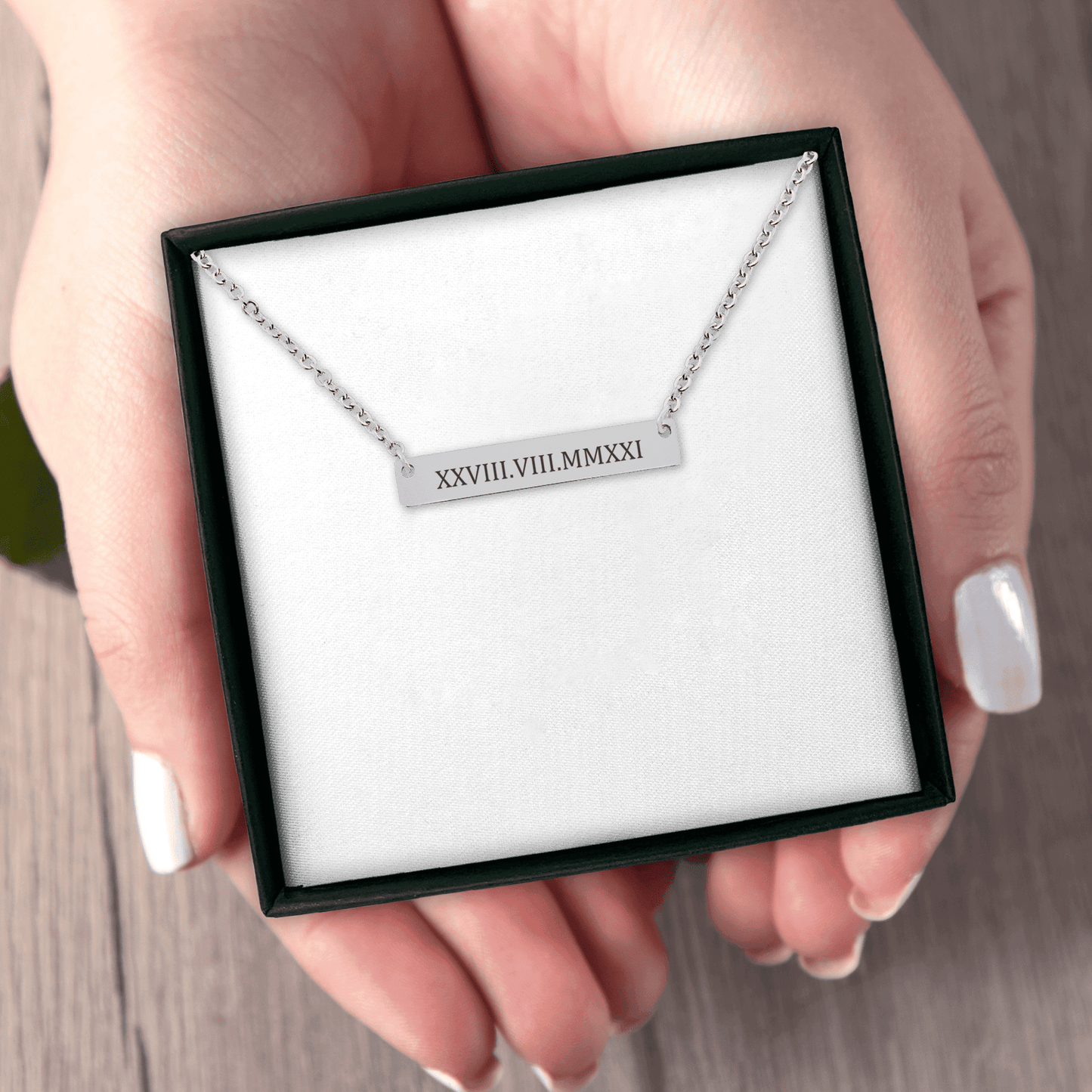 Ogrlica z vajinim datumom